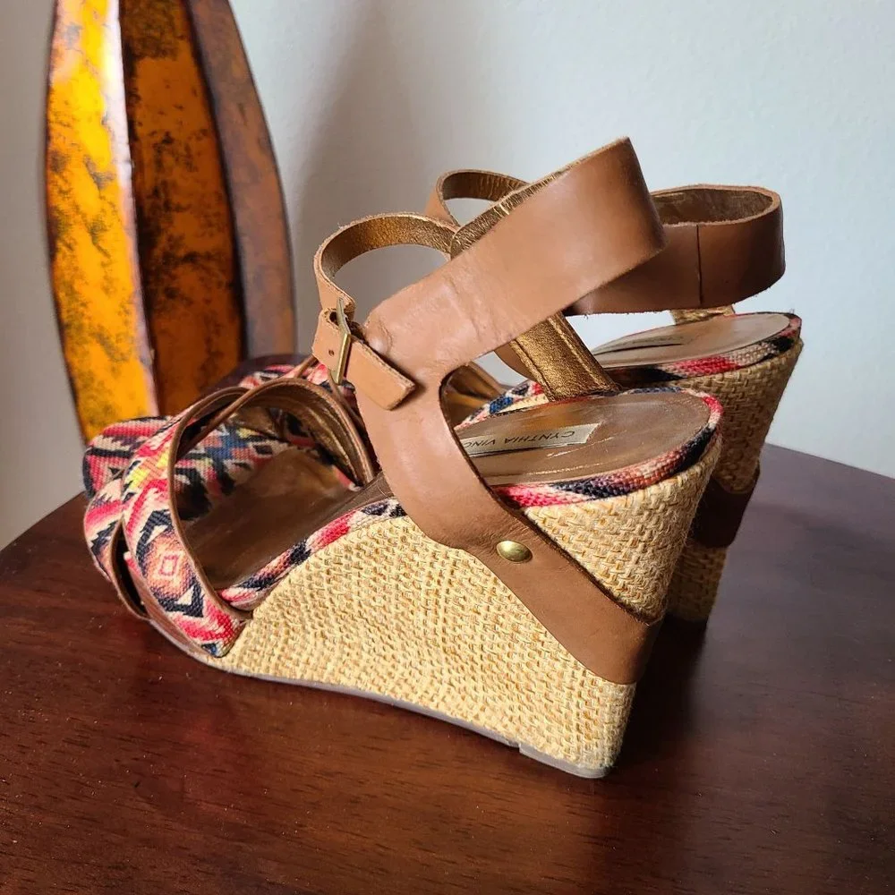 Cynthia Vincent good used